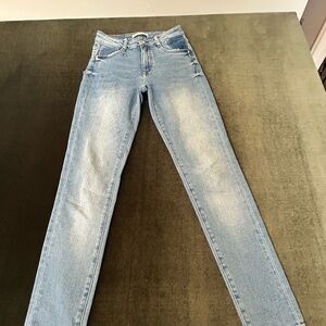 Zara embroidered denim Skinny Jeans